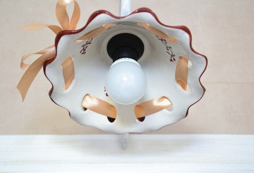 اتاق استاندارد سه نفره, Dimora Delle Rondini