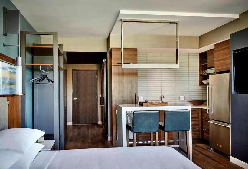 스위트 킹사이즈 침대, Marriott Irvine Spectrum