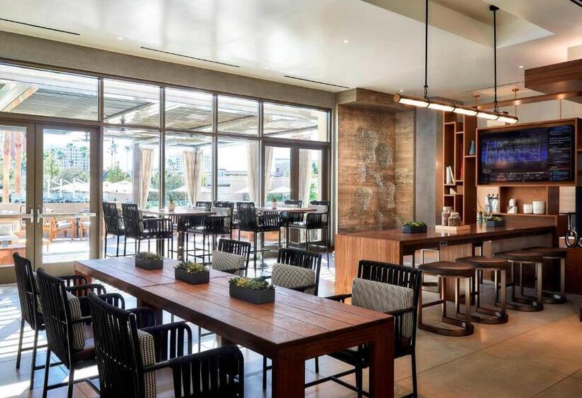 프레지덴셜 스위트, Marriott Irvine Spectrum
