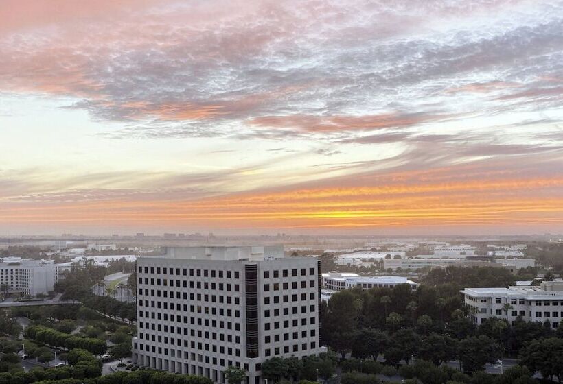 프레지덴셜 스위트, Marriott Irvine Spectrum