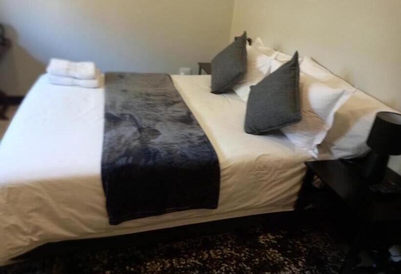 이코노미 룸, Sand River Guest House