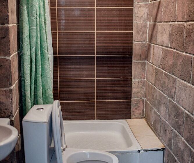 تختخواب در اتاق مشترک, Nice Hostel 33