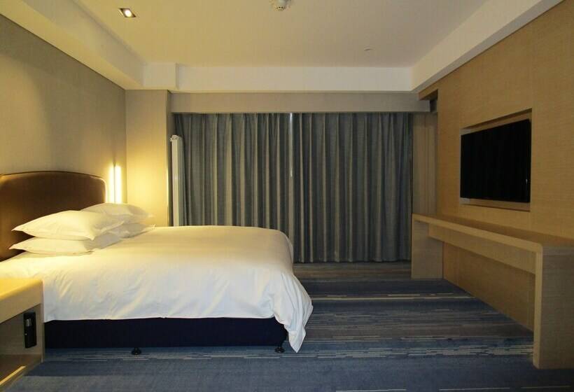 Люкс, Holiday Inn Express Chifeng Hongshan By Ihg