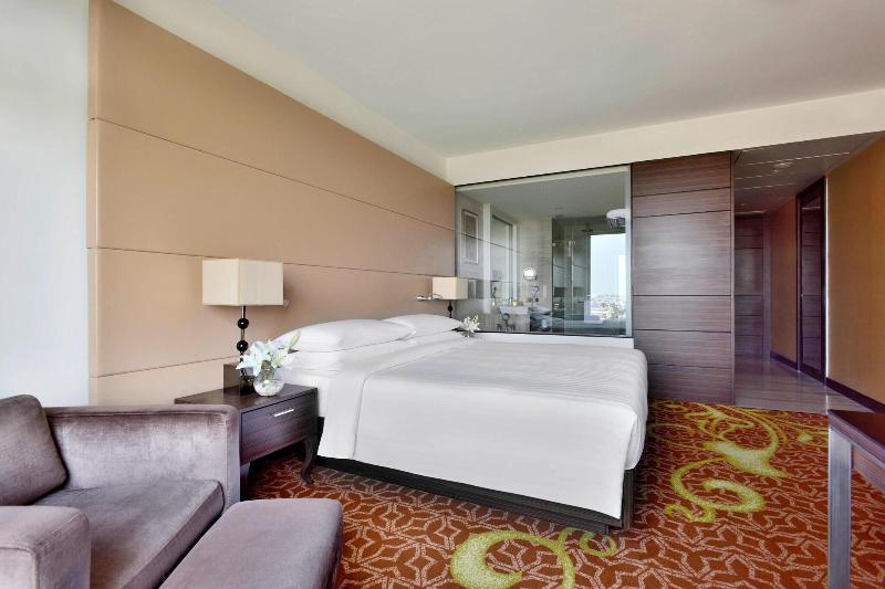 Номер Клуб Кровать Кинг, Indore Marriott