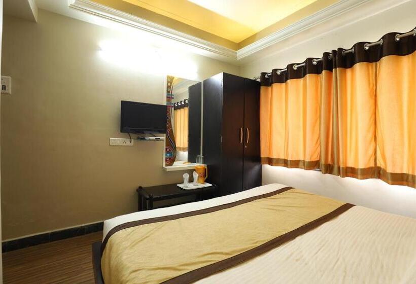 Номер Deluxe Кровать Кинг, Loyal Residency