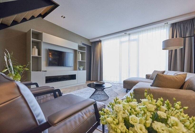 Люкс, Van Der Valk Hotel Leeuwarden