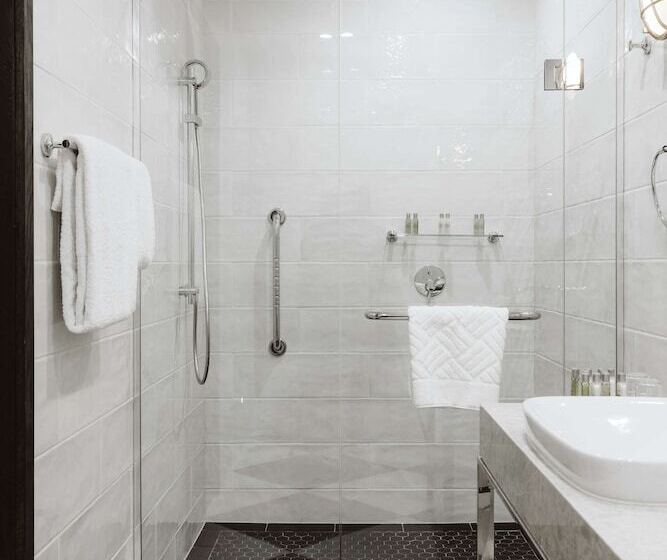 Номер Deluxe, Doubletree By Hilton Wellington