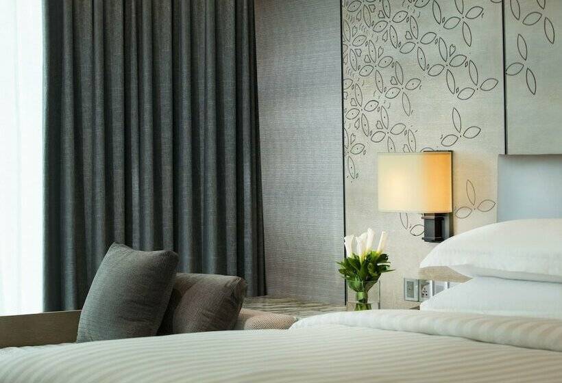 Номер Клуб, Yogyakarta Marriott