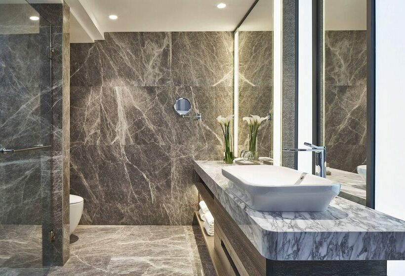 Номер Клуб, Yogyakarta Marriott
