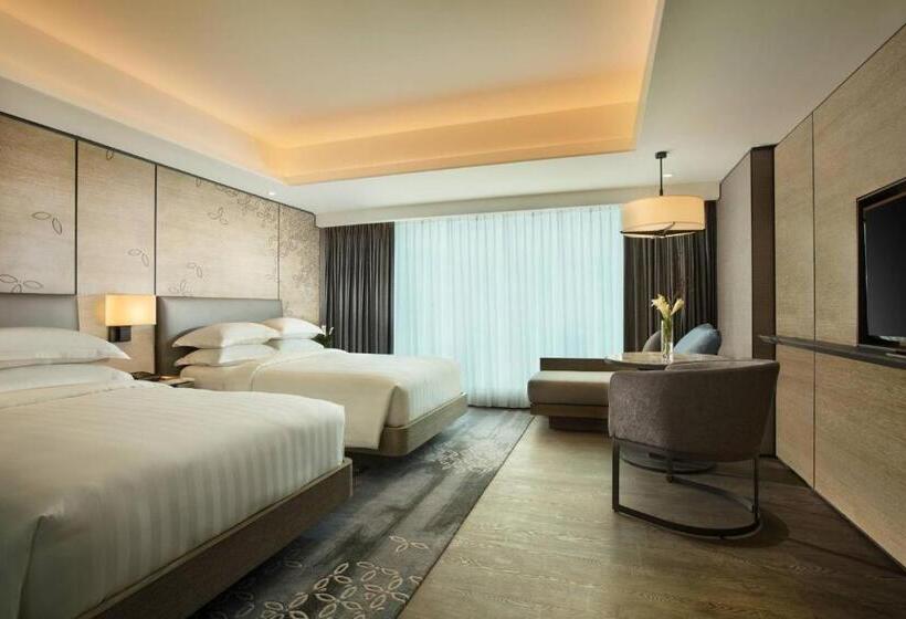 Номер Клуб, Yogyakarta Marriott