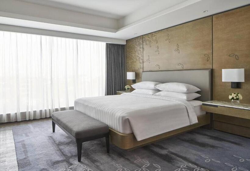 Люкс Клуб, Yogyakarta Marriott