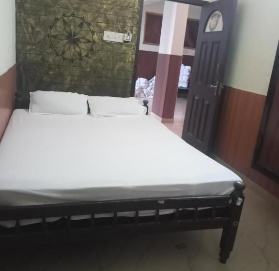 스탠다드 트리플 룸, Avanti Inn