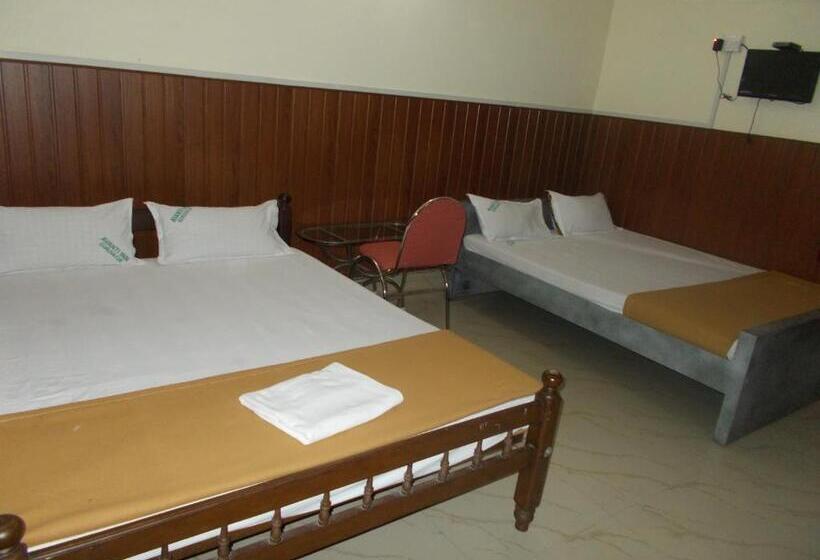4인용 스탠다드 룸, Avanti Inn