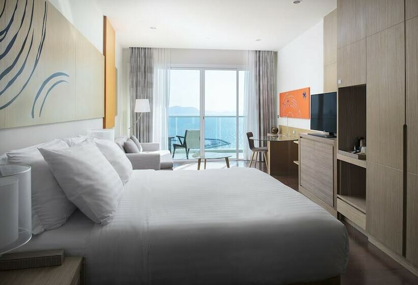 スタンダードスタジオ, White Sand Beach Residences Pattaya