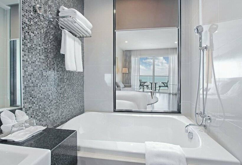 スタンダードスタジオ, White Sand Beach Residences Pattaya