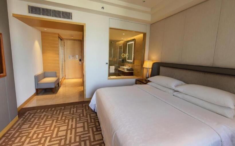 Номер Executive Кровать Кинг, Sheraton Petaling Jaya