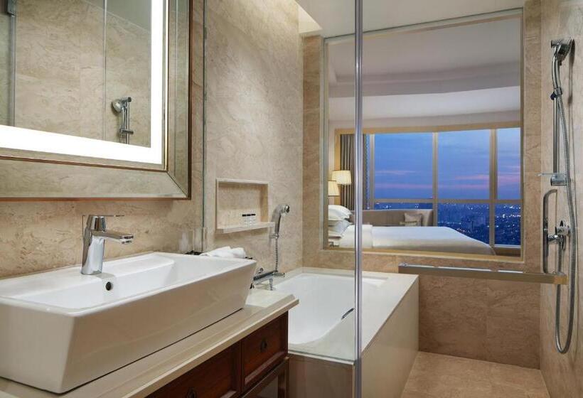 Номер Клуб, Sheraton Petaling Jaya