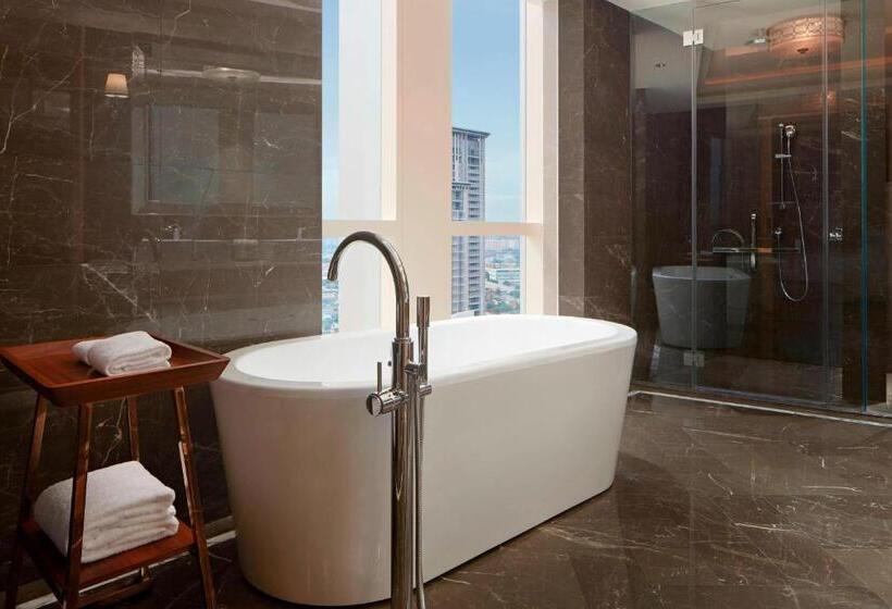 Люкс Executive Кровать Кинг, Sheraton Petaling Jaya