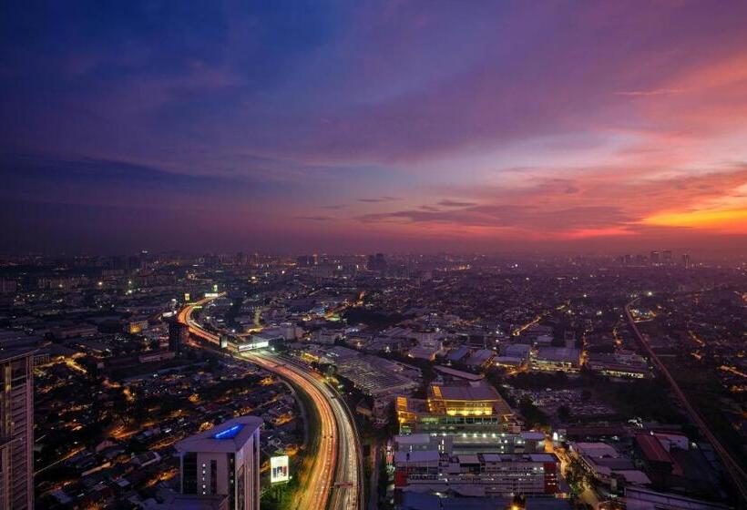 Номер Клуб Кровать Кинг, Sheraton Petaling Jaya