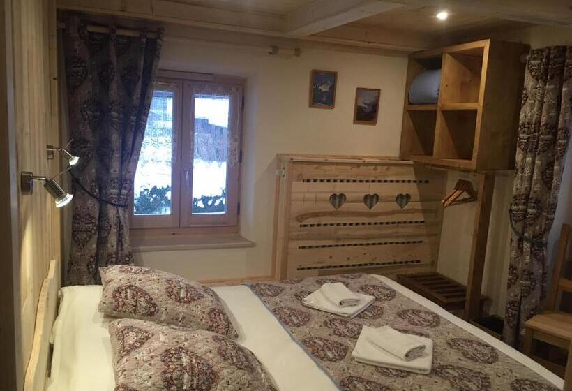 اتاق استاندارد سه نفره, Chalet L'aiglon