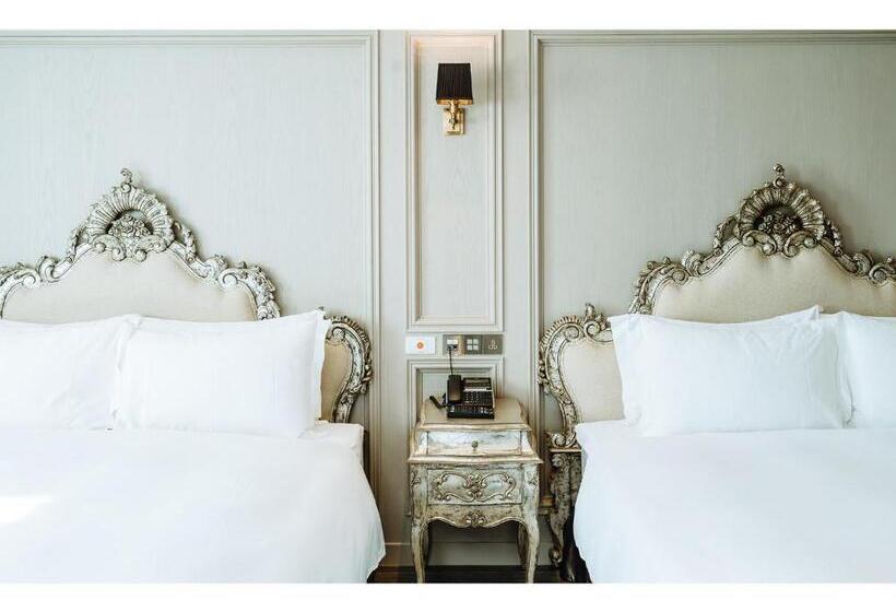 اتاق کلاسیک چهارنفره, Hôtel De ľeau