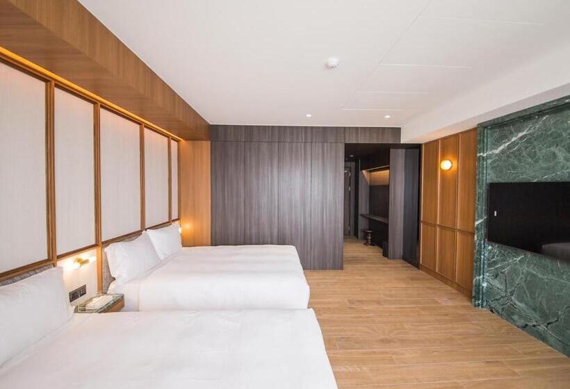 اتاق سوپریور چهار تخته, Hôtel De ľeau