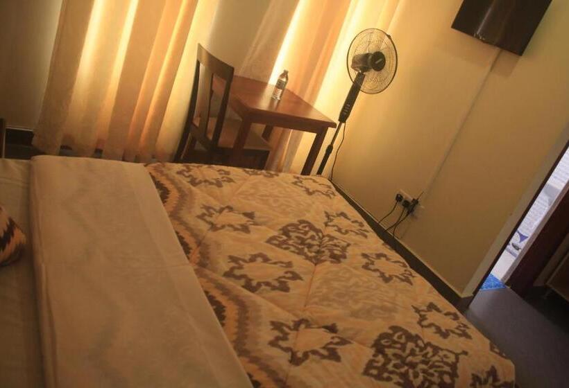 اتاق استاندارد, Kenendia