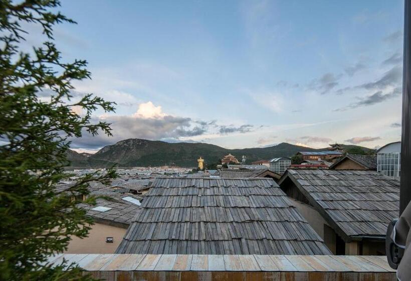 Люкс с Террасой, Shangrila Karesansui