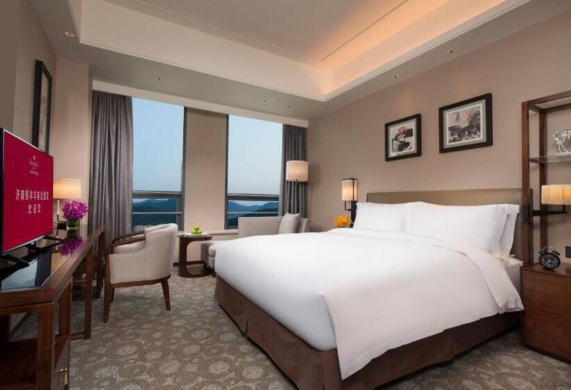 Номер Deluxe, Ramada Jinan