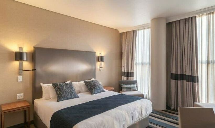 Номер Стандарт, Mayfair