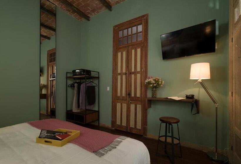 Quarto Superior, Don Jacinto Stay&sip