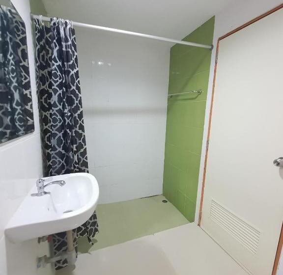 Family Suite, Wangkaew