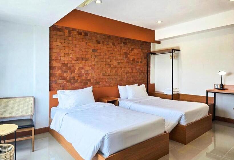 سوییت لوکس, Wangkaew