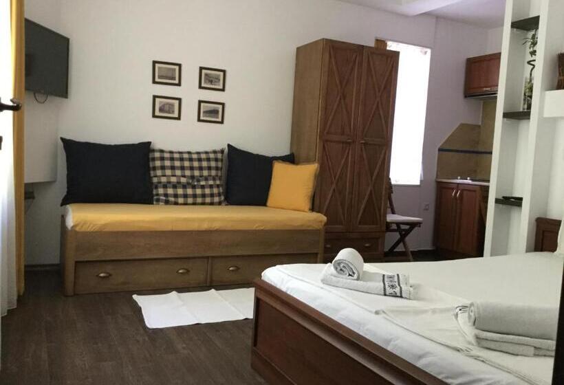 スタンダードスタジオ, Guest Rooms Boutique Varna