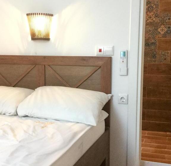 スタンダードシングルルーム, Guest Rooms Boutique Varna