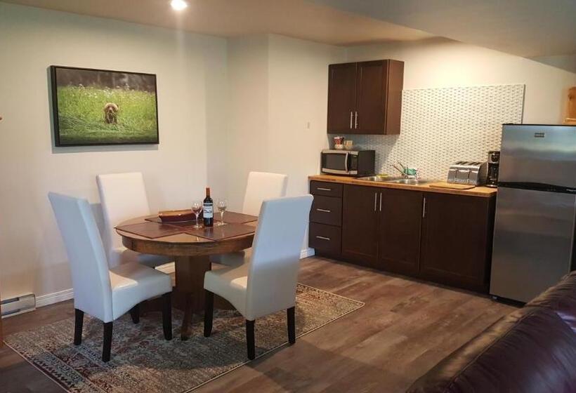 带2个卧室的套房, Deer Ridge B&b