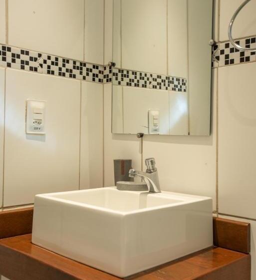 Quarto Estandar com Sacada, Pousada Da Germana