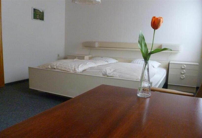 Quarto Economy, Gasthof Zwilling