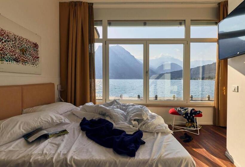 غرفة قياسية مطلّة علي البحيرة, Paradiso Conca D Oro
