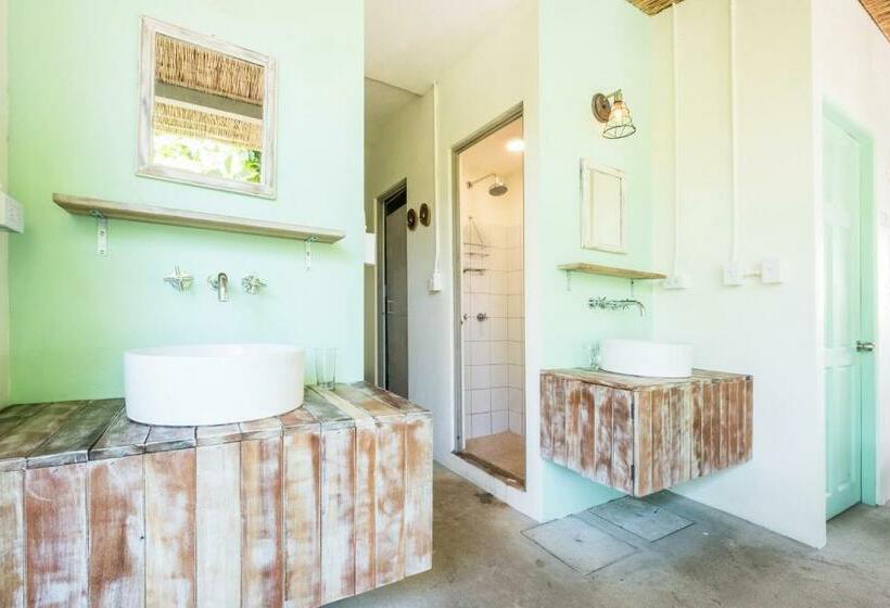Номер Базовый Совметсный Санузел, Selina Manuel Antonio   Hostel