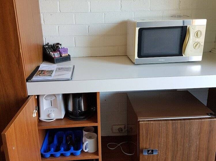 Люкс, Motel Traralgon