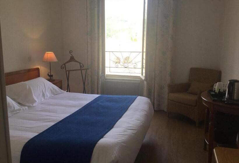 스탠다드 룸, Nouvel Hôtel Du Commerce