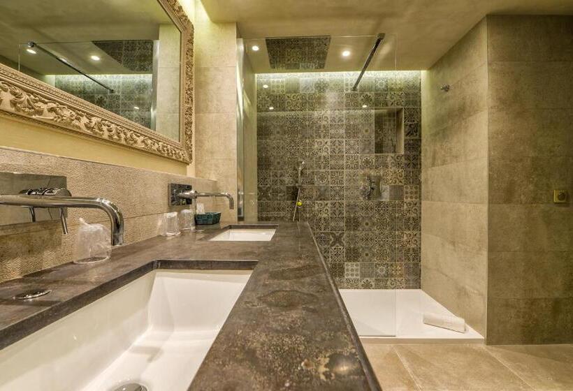 סוויטת סופריור, Nouvel Hôtel Du Commerce