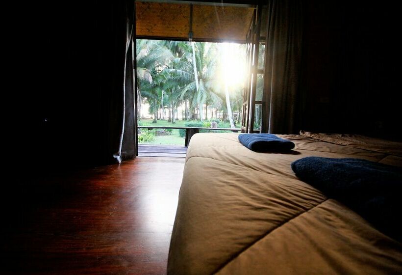 کابین, Koh Kood Neverland Beach Resort