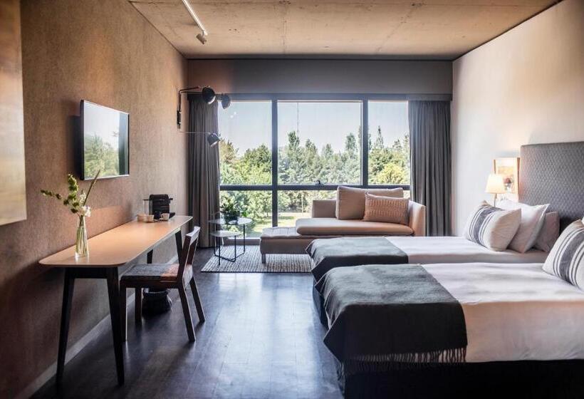 复式套房, Kos Pilar
