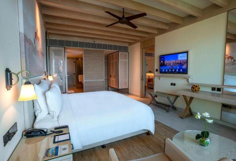 Люкс с Видом, Saadiyat Rotana Resort And Villas