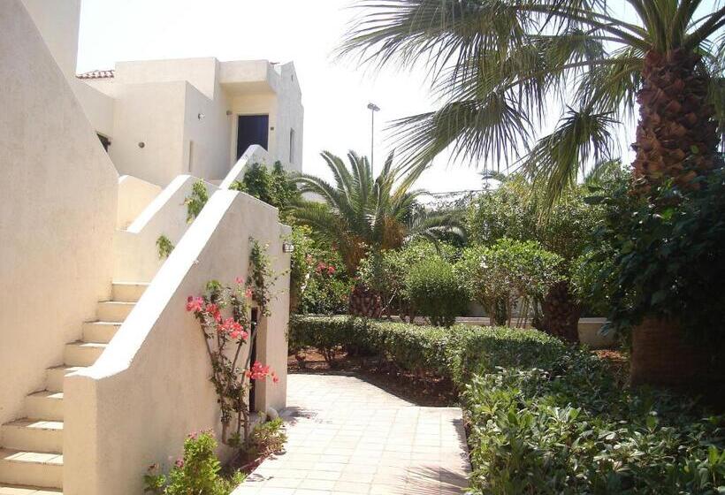 استودیوی سوپریور, Sundance Apartments & Suites
