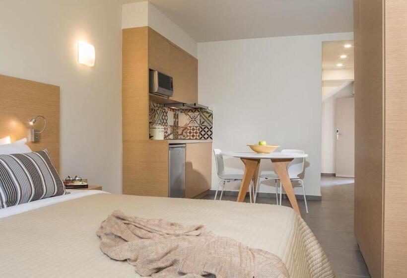 استودیوی سوپریور, Sundance Apartments & Suites