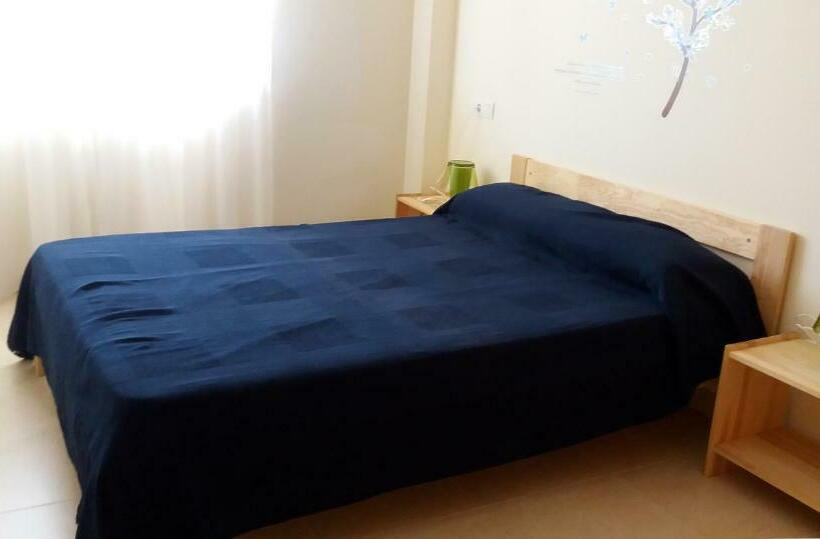 ３ベッドルームアパートメント, Apartamentos Los Almendros 3000