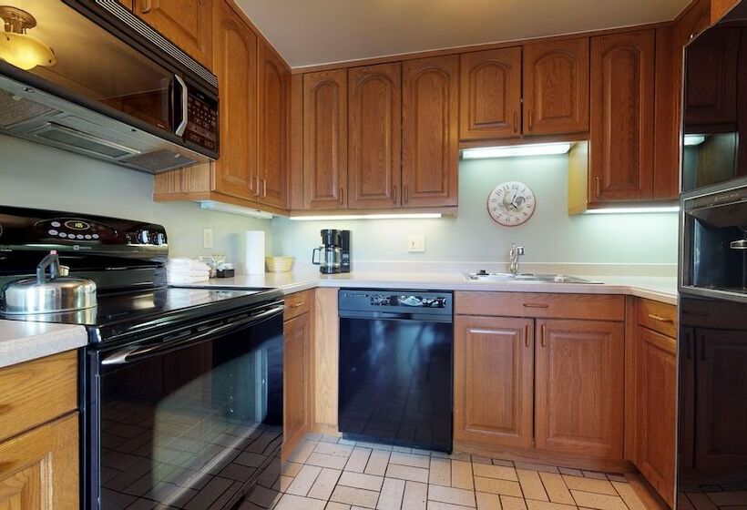 침실 2개 아파트, Christiania Condominiums  Coraltree Residence Collection